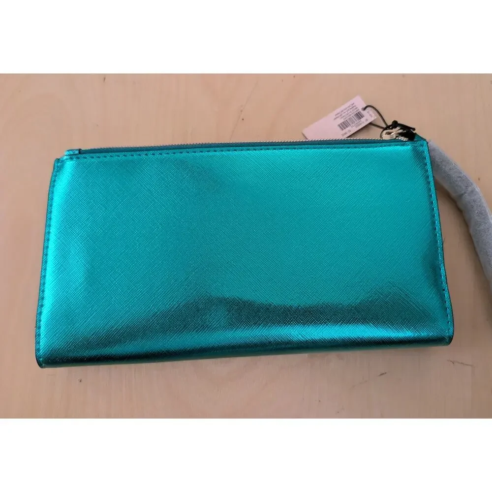 💧NWT Victorias Secret Wallet - Picture 2 of 3
